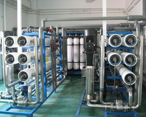 反滲透設(shè)備 (2) 反滲透設(shè)備 (2)